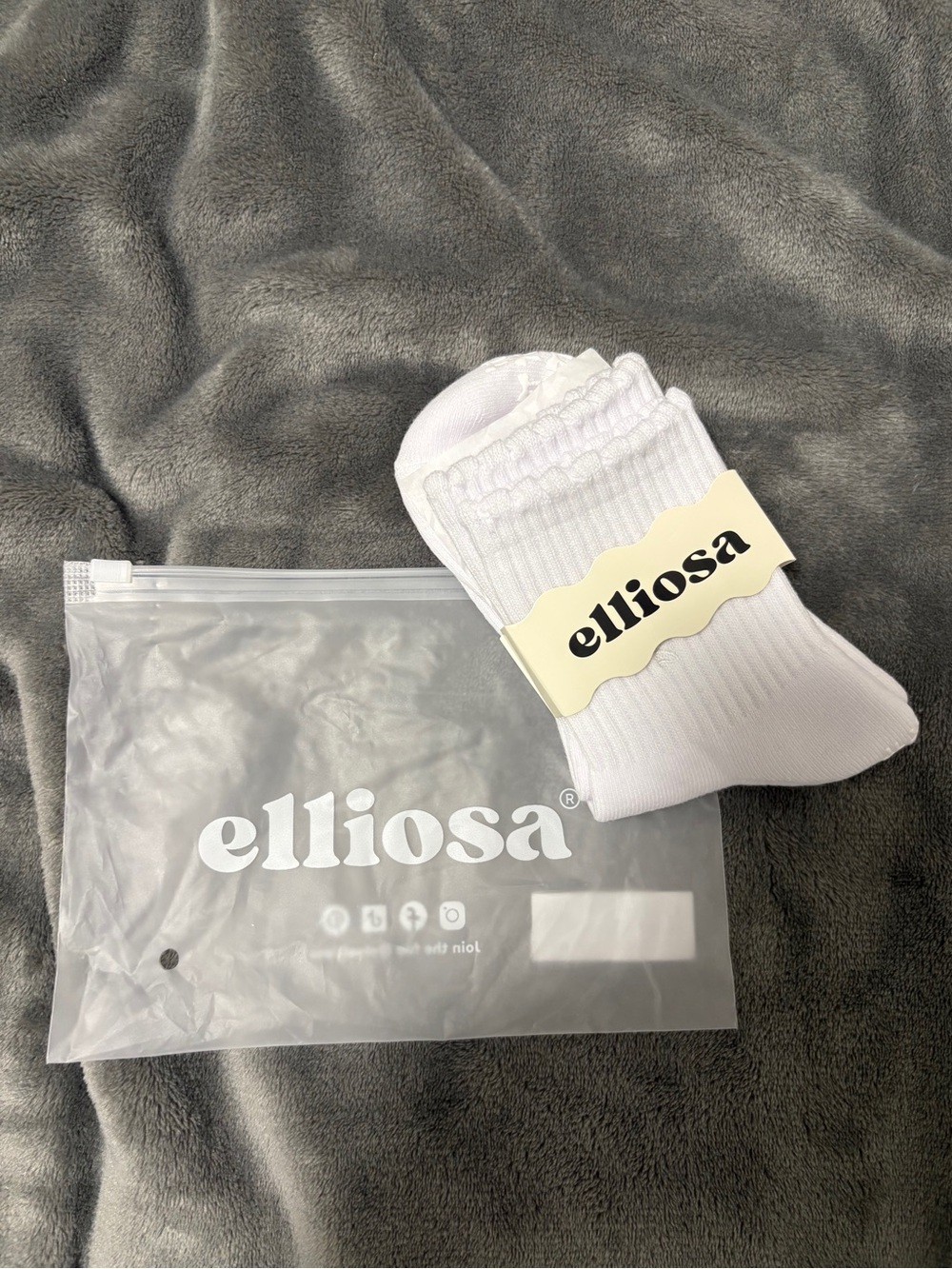 elliosa White Grip Socks